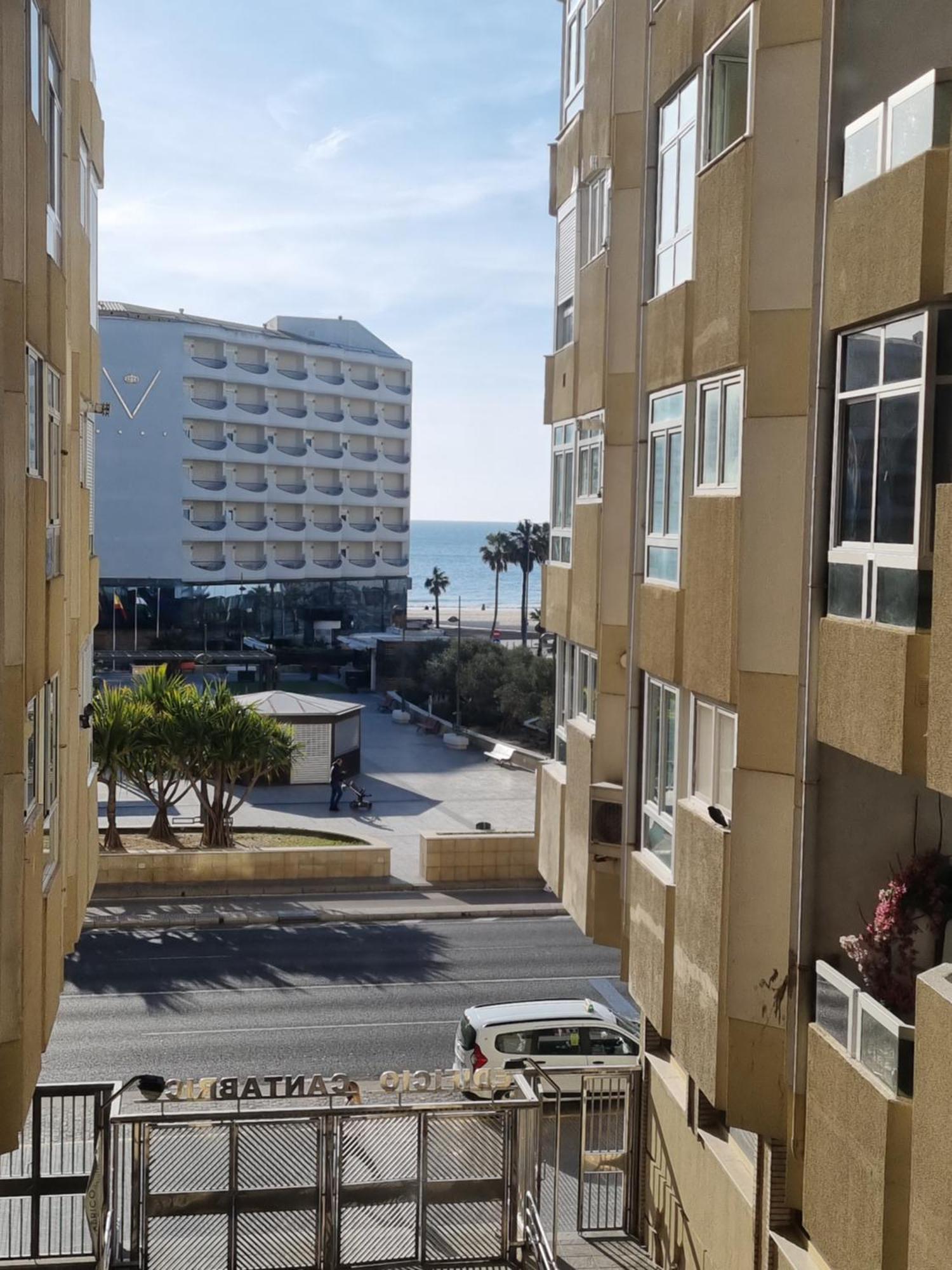 Apartamento Playa Victoria I Cádiz Eksteriør bilde